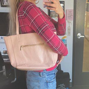 Pink Purse w/ Zipper Enclosures- Perfect for SPRING! 🌷